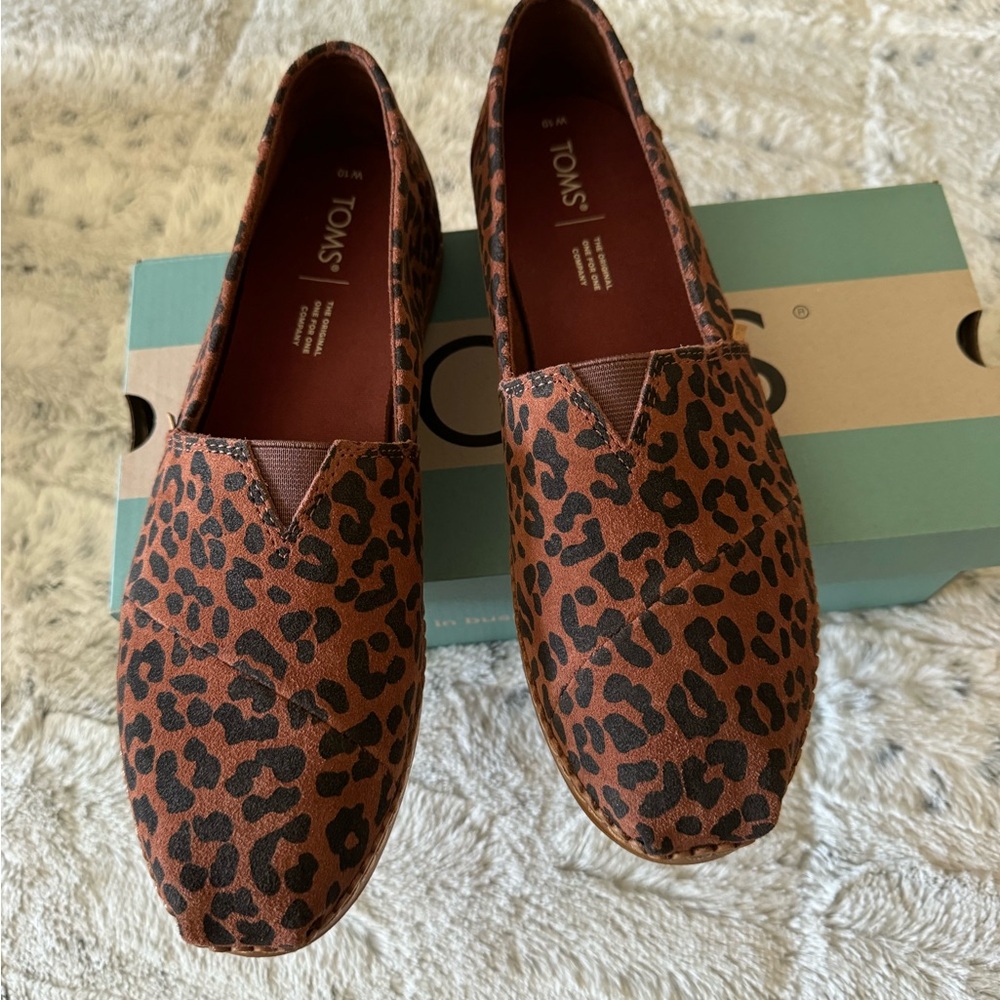 Tom’s Alpargata leather wrap dark ember leopard suede women’s size 10